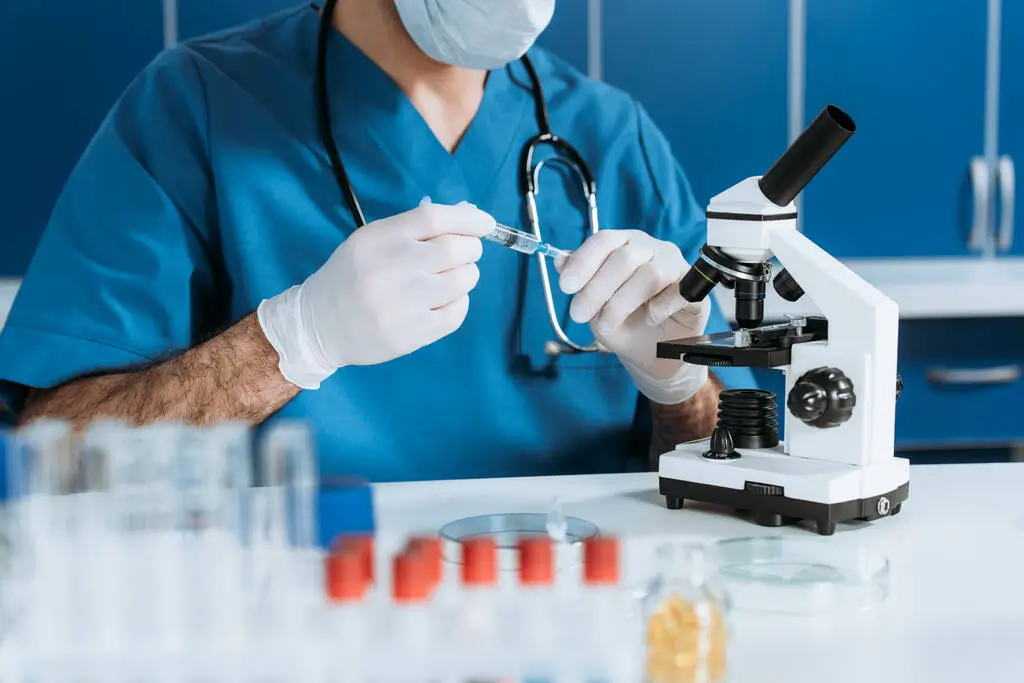 At-Home vs. Lab Tests Which Diagnostic Tools Can You Trust 2